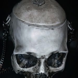 RQBL SKULL INSPIRED HAMLET BAG WITH CROWN